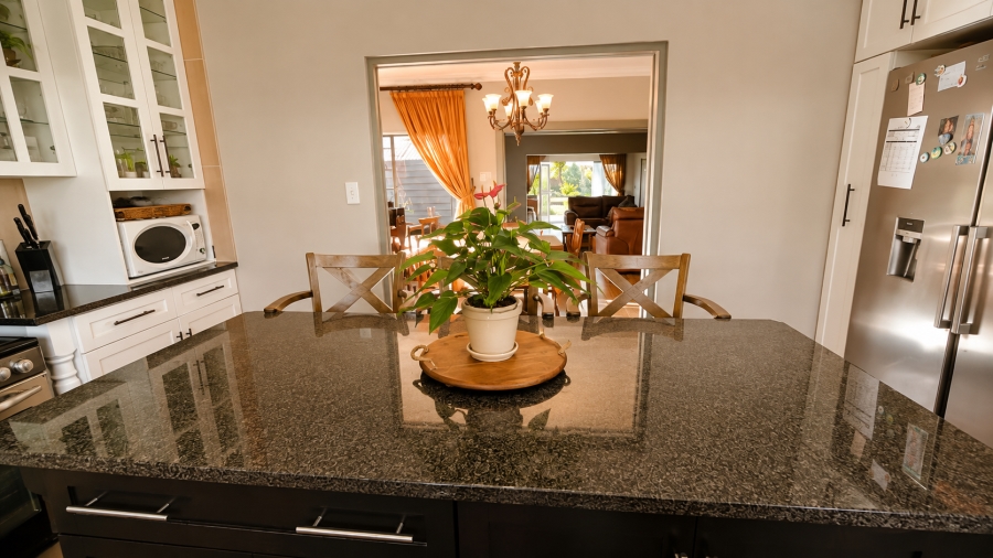 3 Bedroom Property for Sale in Wilkoppies North West